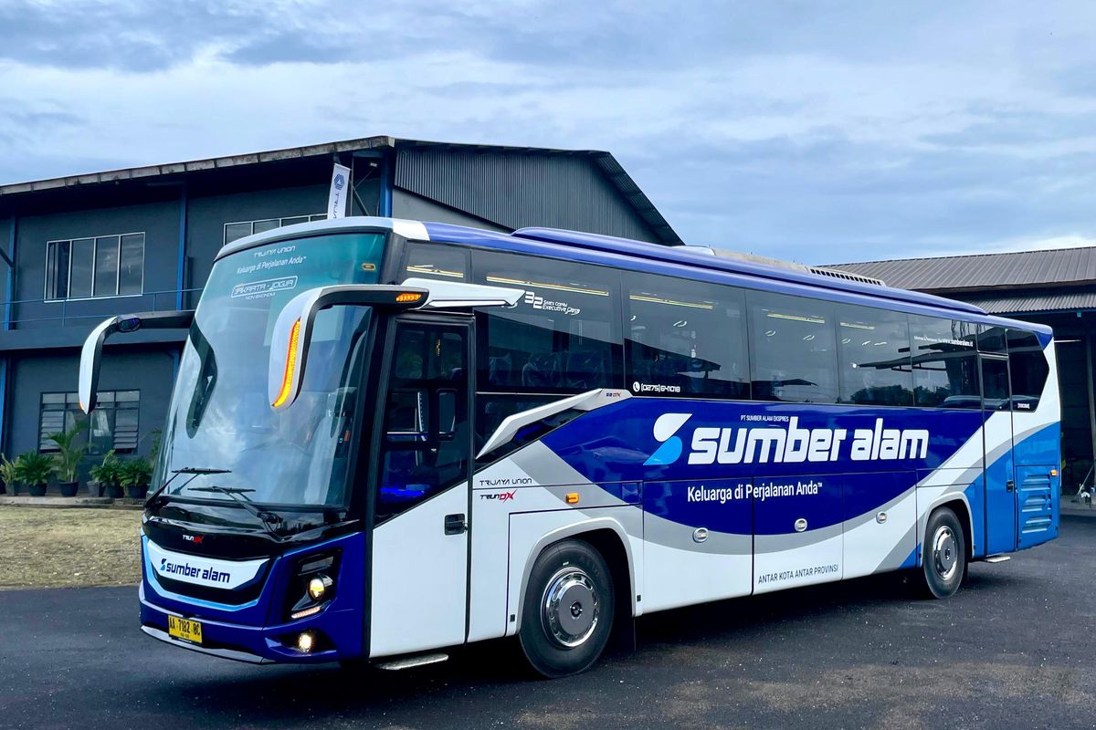 PO Sumber Alam Luncurkan Bus Baru dengan Bodi Triun DX Custom Eksklusif dari Trijaya Union