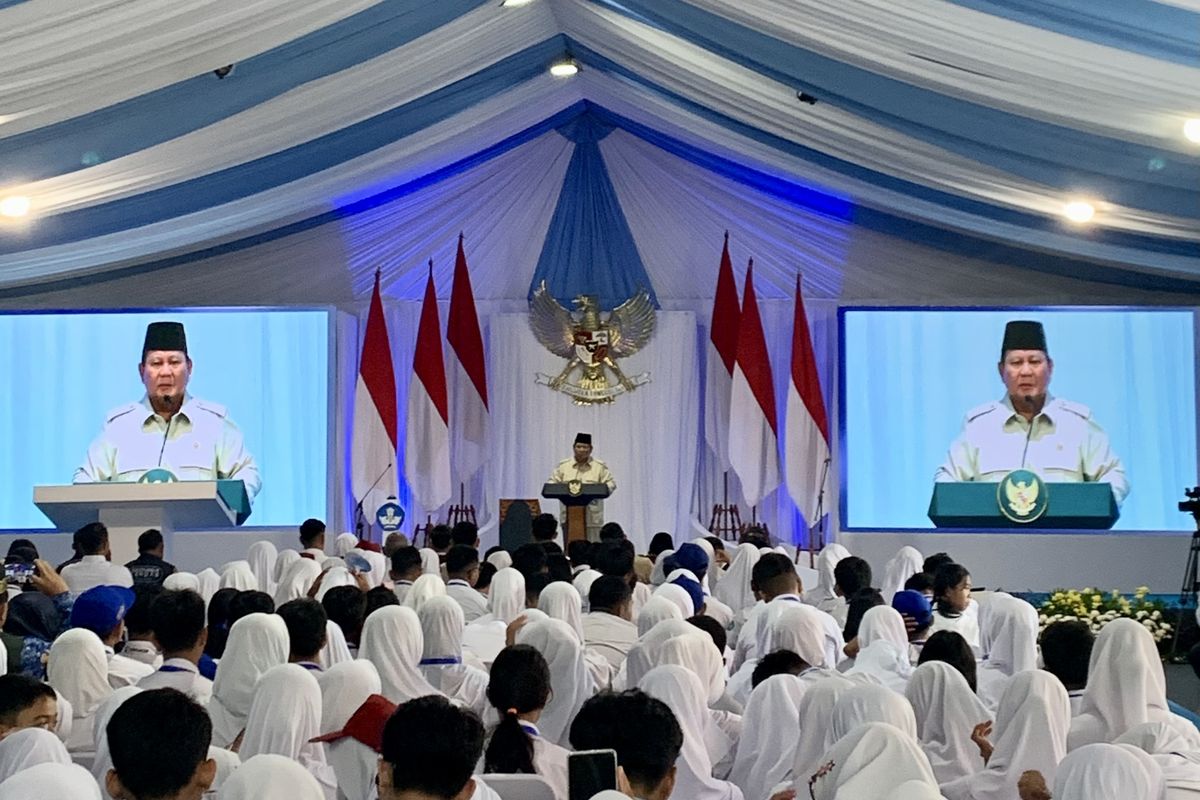 Prabowo Sebut Keracunan MBG Hanya Sakit Perut Biasa, Tetap Bertanggung Jawab