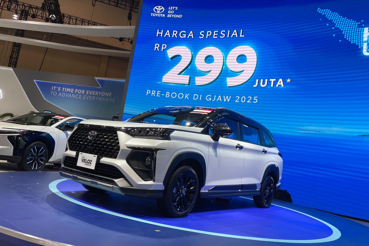 Rahasia Hemat Jutaan! Daftar Diskon Mobil Hybrid Terbaik di GJAW 2025