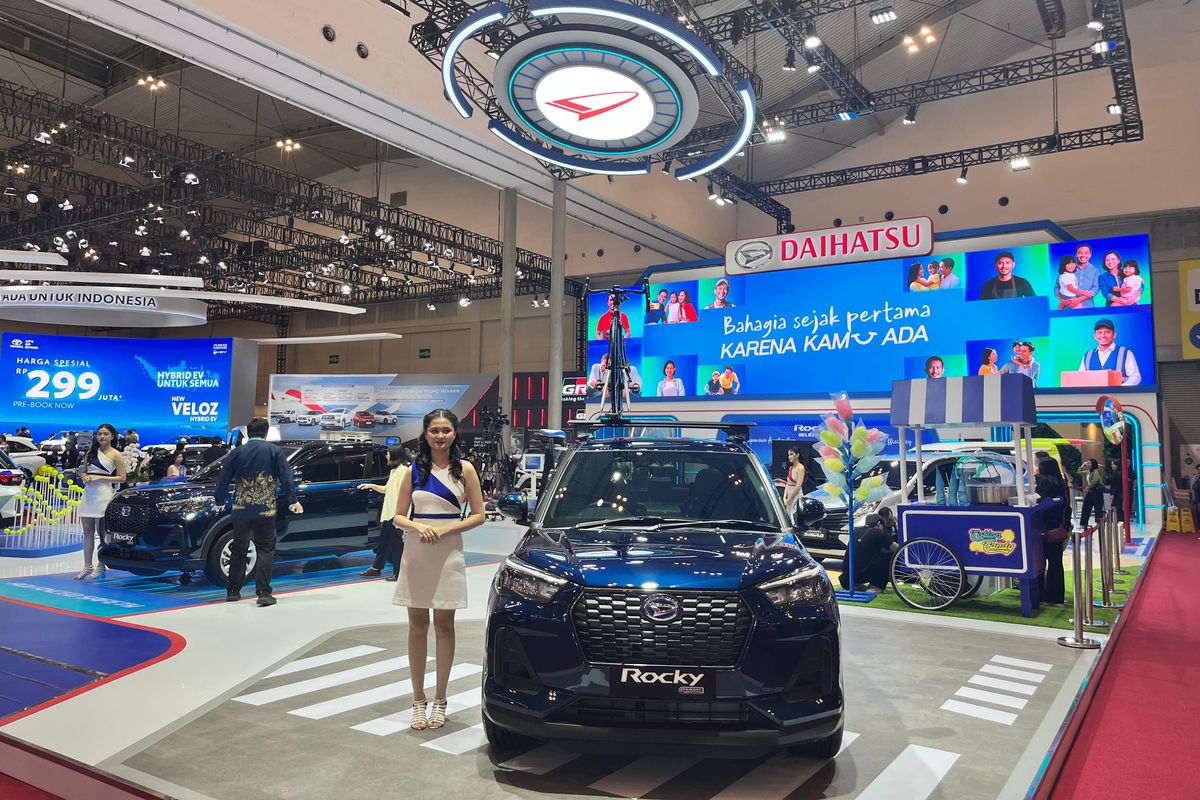 Daihatsu Ungkap Inovasi Rocky e-Smart Hybrid di GJAW 2025: Solusi Ramah Lingkungan Masa Depan