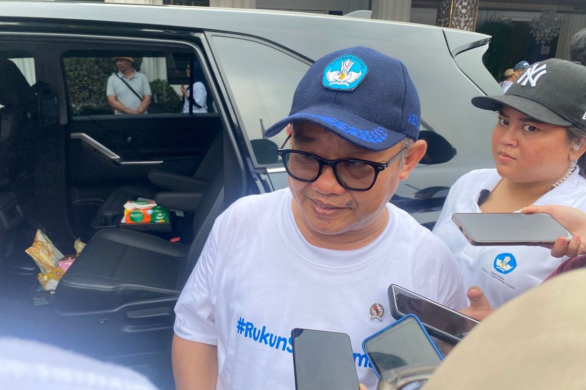 Jalan Sehat Pelajar & Mendikdasmen: Langkah Nyata Bentuk Karakter Generasi Bangsa